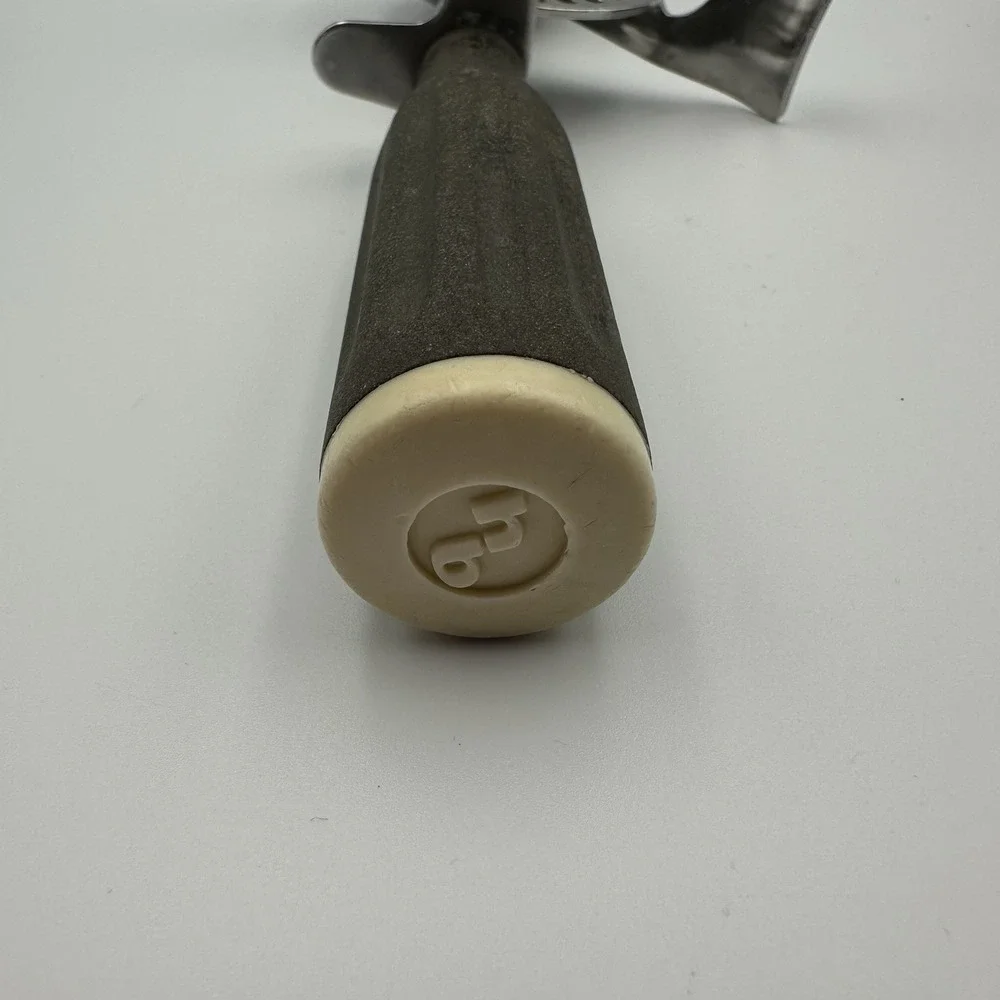 Vintage Hamilton Beach Stainless Ice‎ Cream Scoop with Thumb Release Model 65
